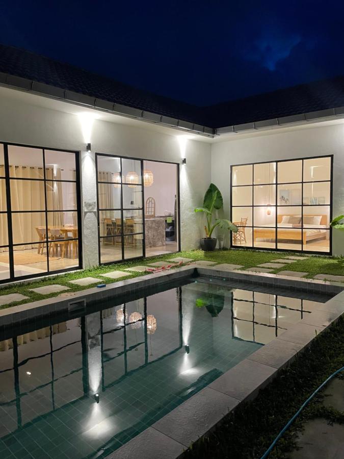 Allure Villa Cempaka Private Pool Kuantan Exterior foto
